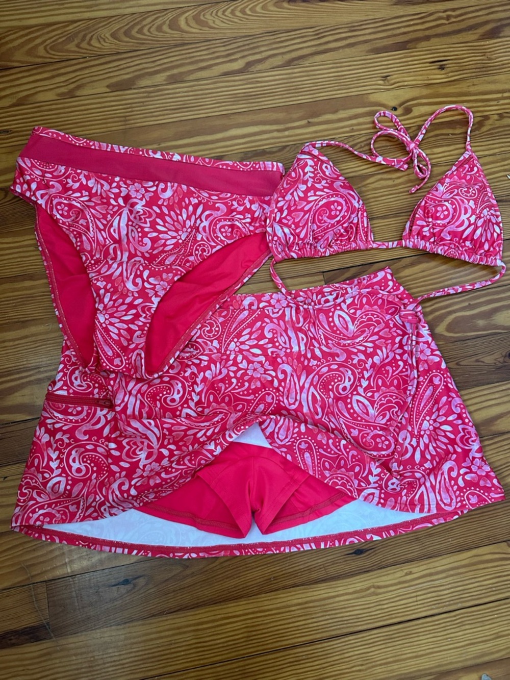 Sunsets dark pink paisley print bikini set, swim skort set, triangle bikini